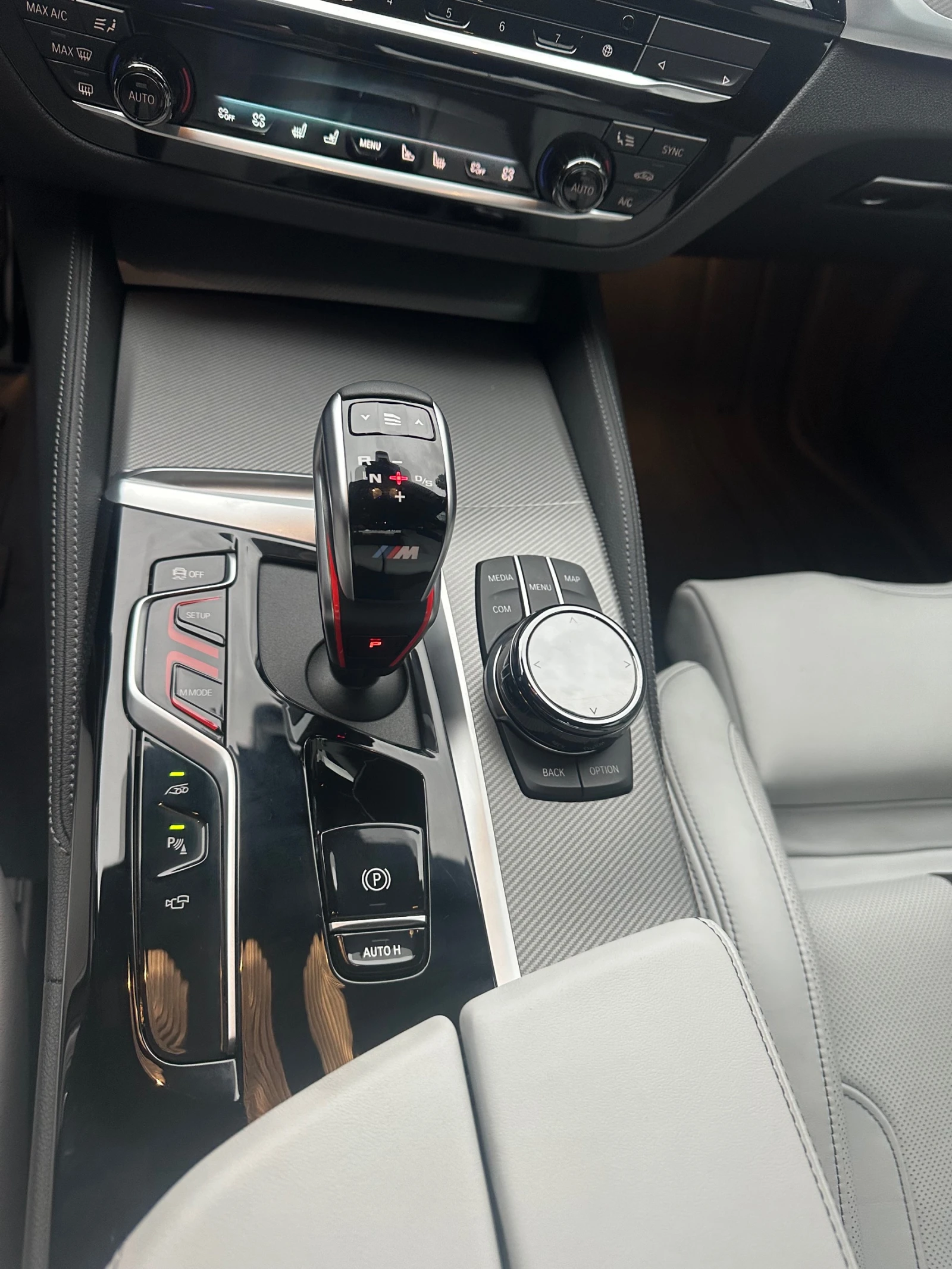 BMW M5 COMPETITION/CARBON/360/, снимка 16 - Автомобили и джипове - 54075720