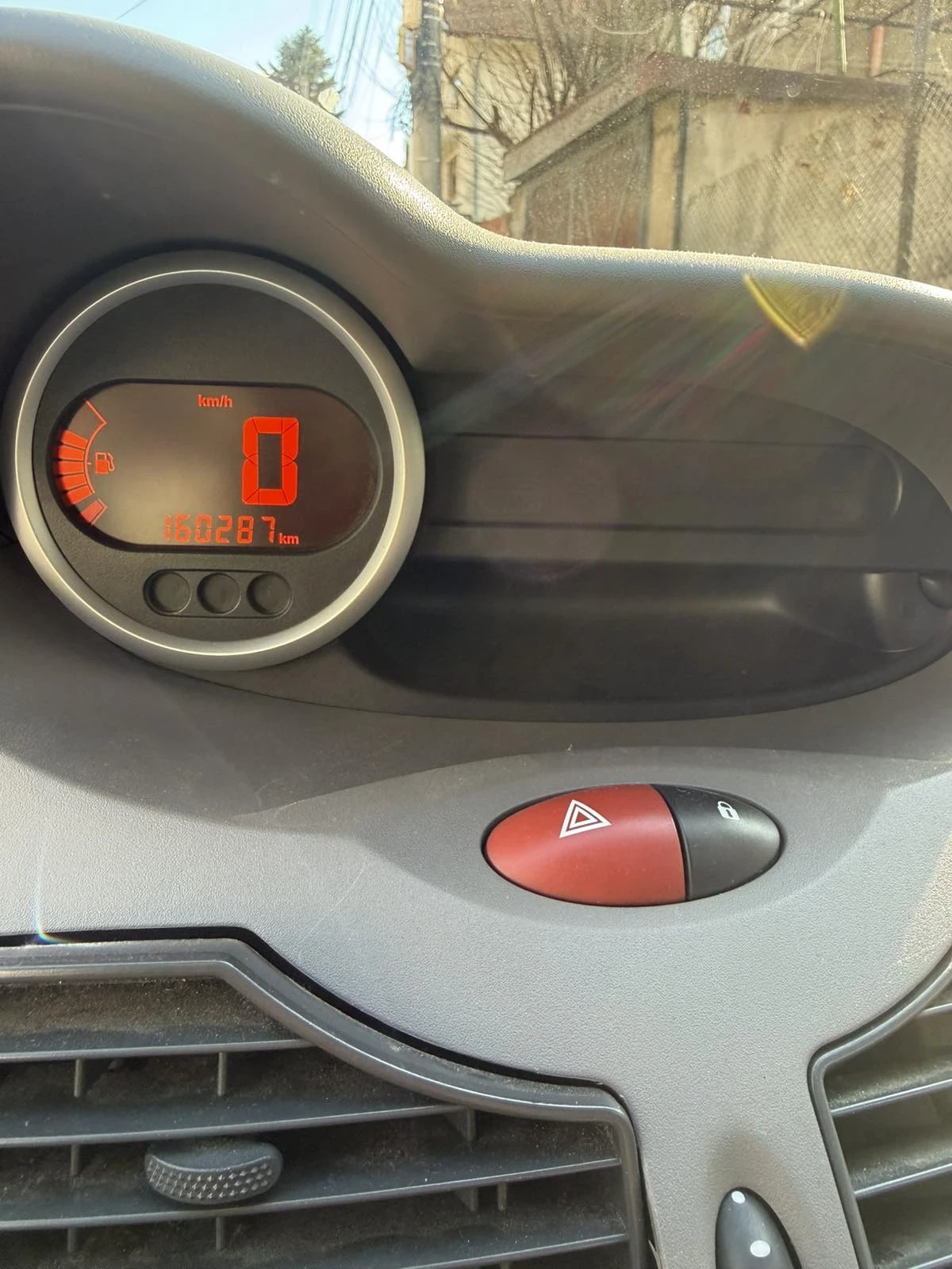 Renault Twingo 1.2, снимка 9 - Автомобили и джипове - 54127158