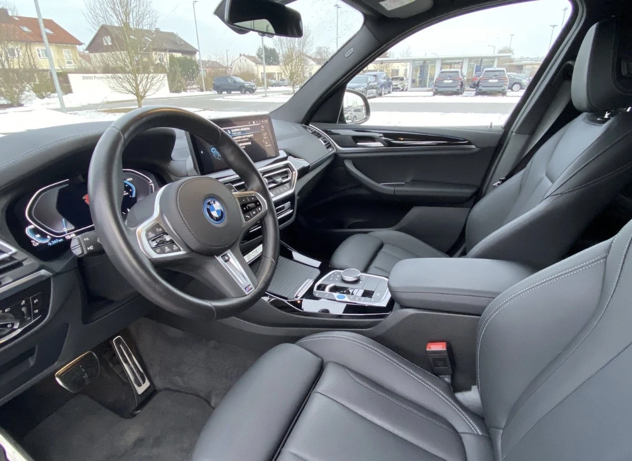 BMW iX3 M Sport Laser, снимка 6 - Автомобили и джипове - 54184847