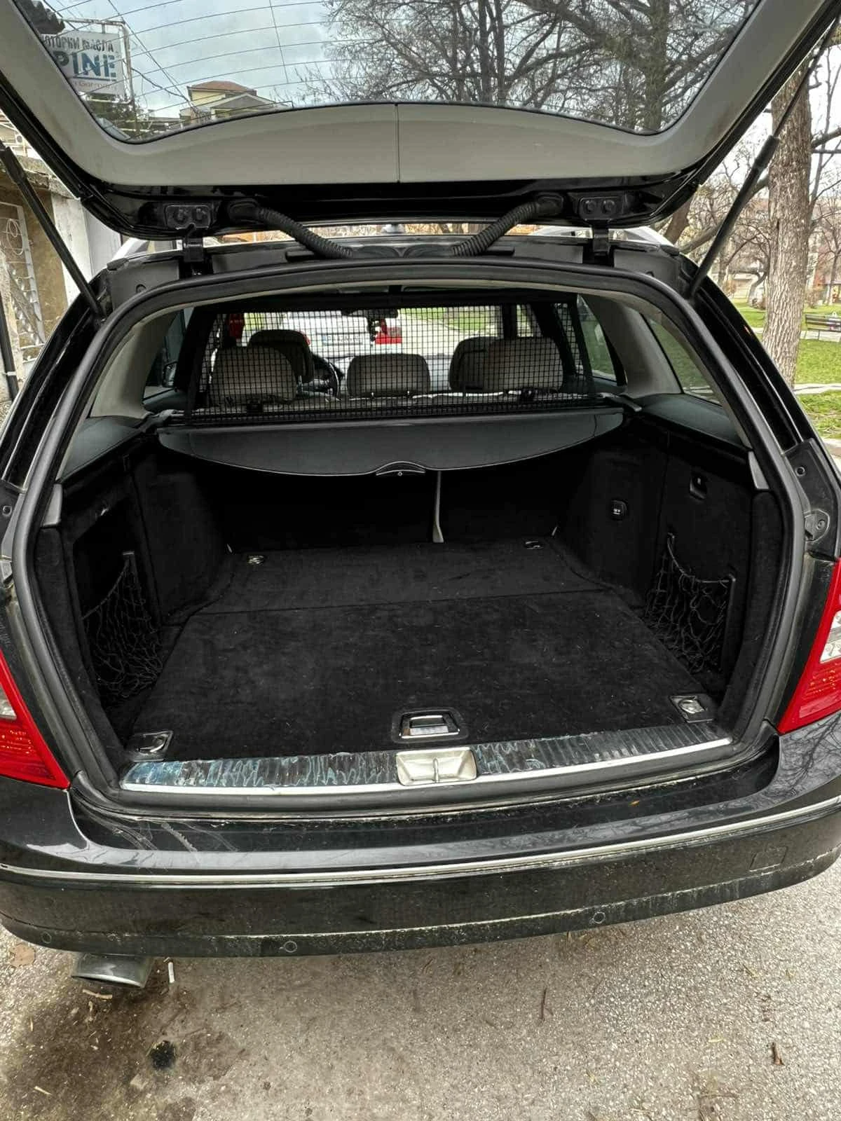 Mercedes-Benz C 220 2.2 CDI, снимка 10 - Автомобили и джипове - 54310936