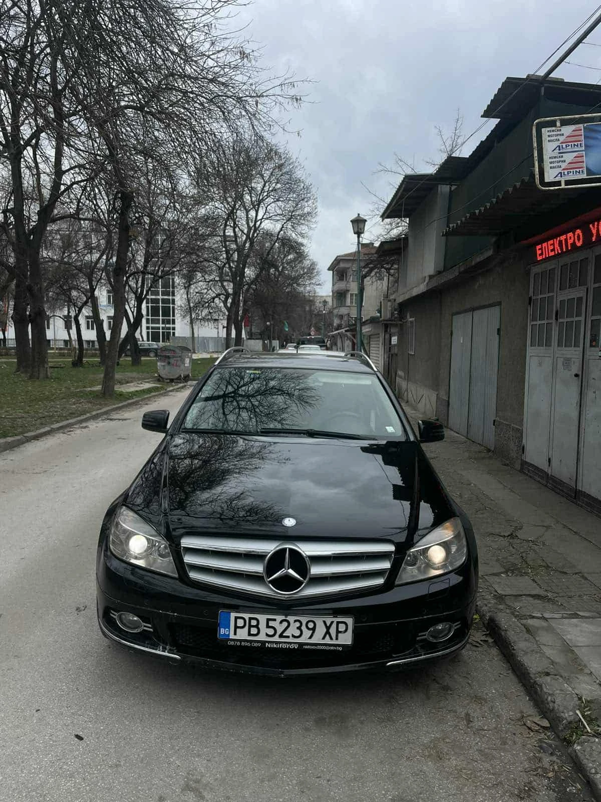 Mercedes-Benz C 220 2.2 CDI, снимка 13 - Автомобили и джипове - 54310936