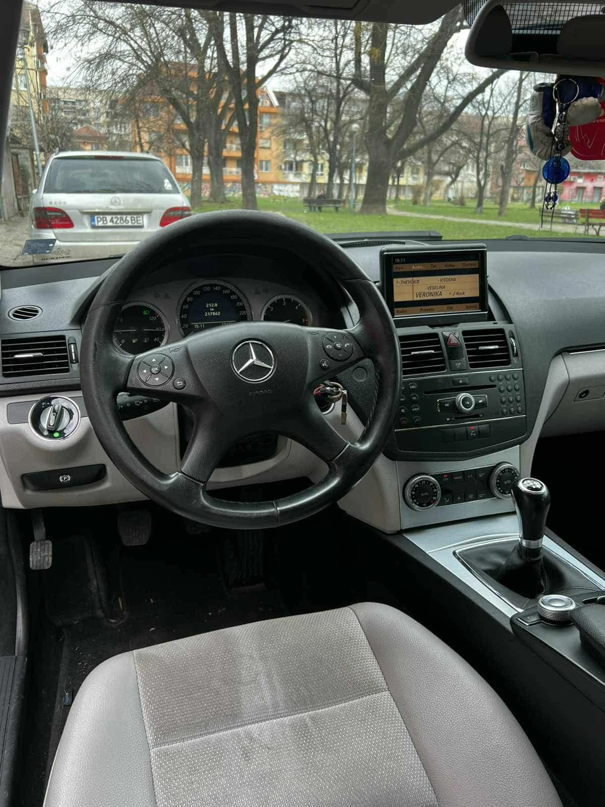 Mercedes-Benz C 220 2.2 CDI, снимка 11 - Автомобили и джипове - 54310936