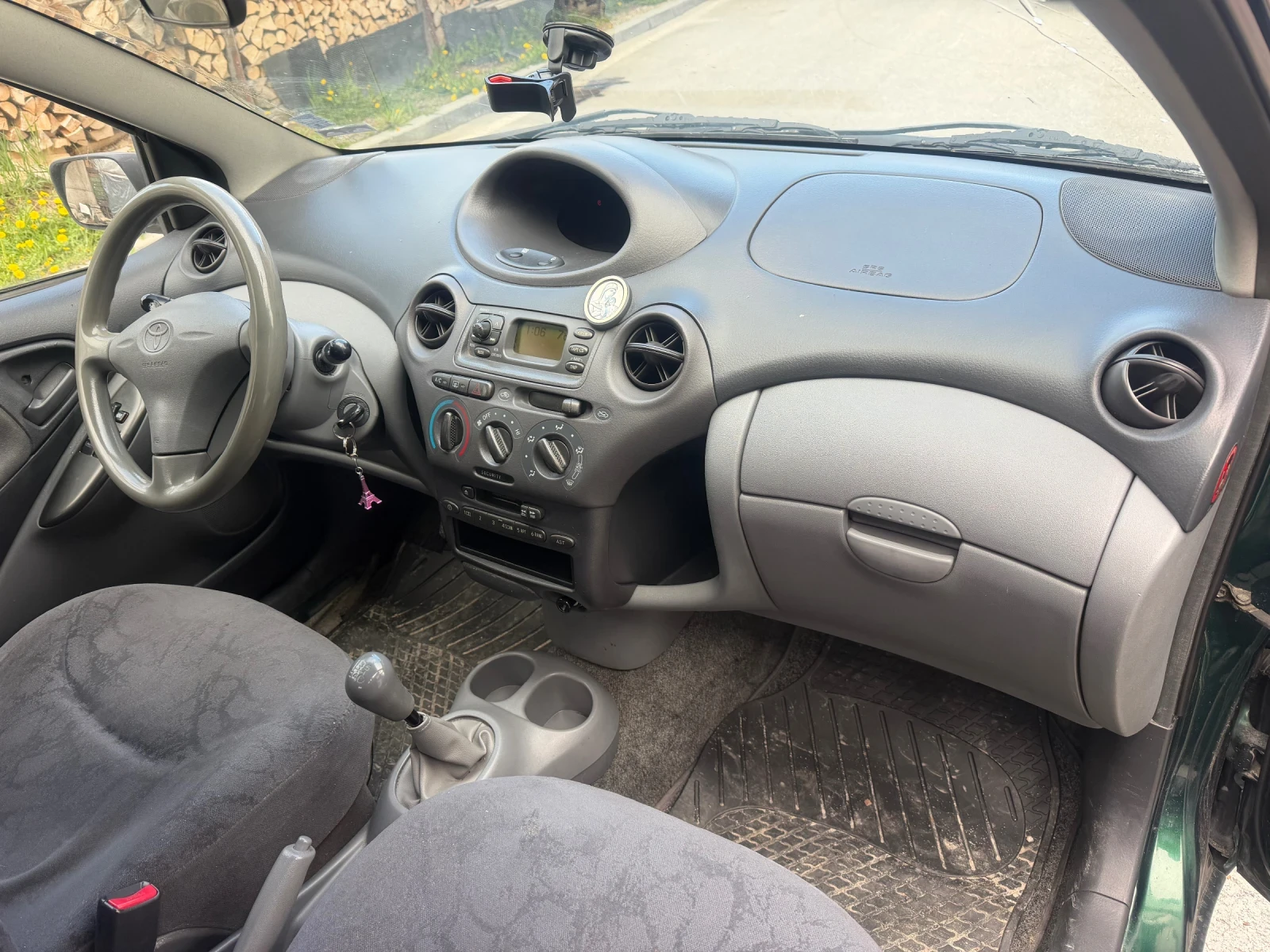 Toyota Yaris, снимка 6 - Автомобили и джипове - 54417166