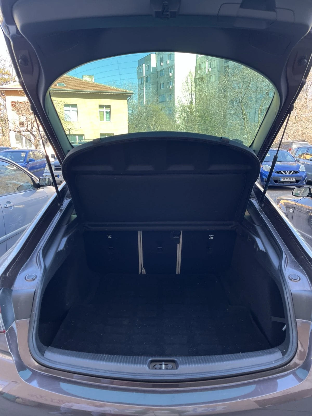 Opel Insignia, снимка 14 - Автомобили и джипове - 54506025