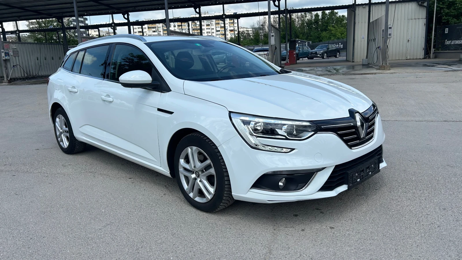 Renault Megane 1.5dci Швейцария, снимка 3 - Автомобили и джипове - 54697516