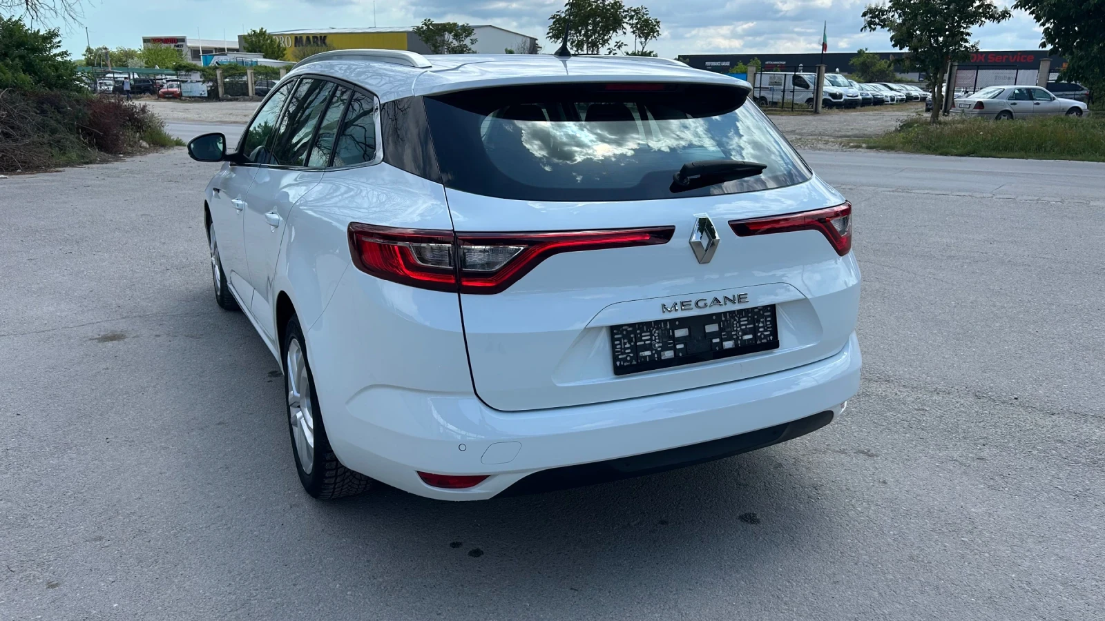 Renault Megane 1.5dci Швейцария, снимка 6 - Автомобили и джипове - 54697516