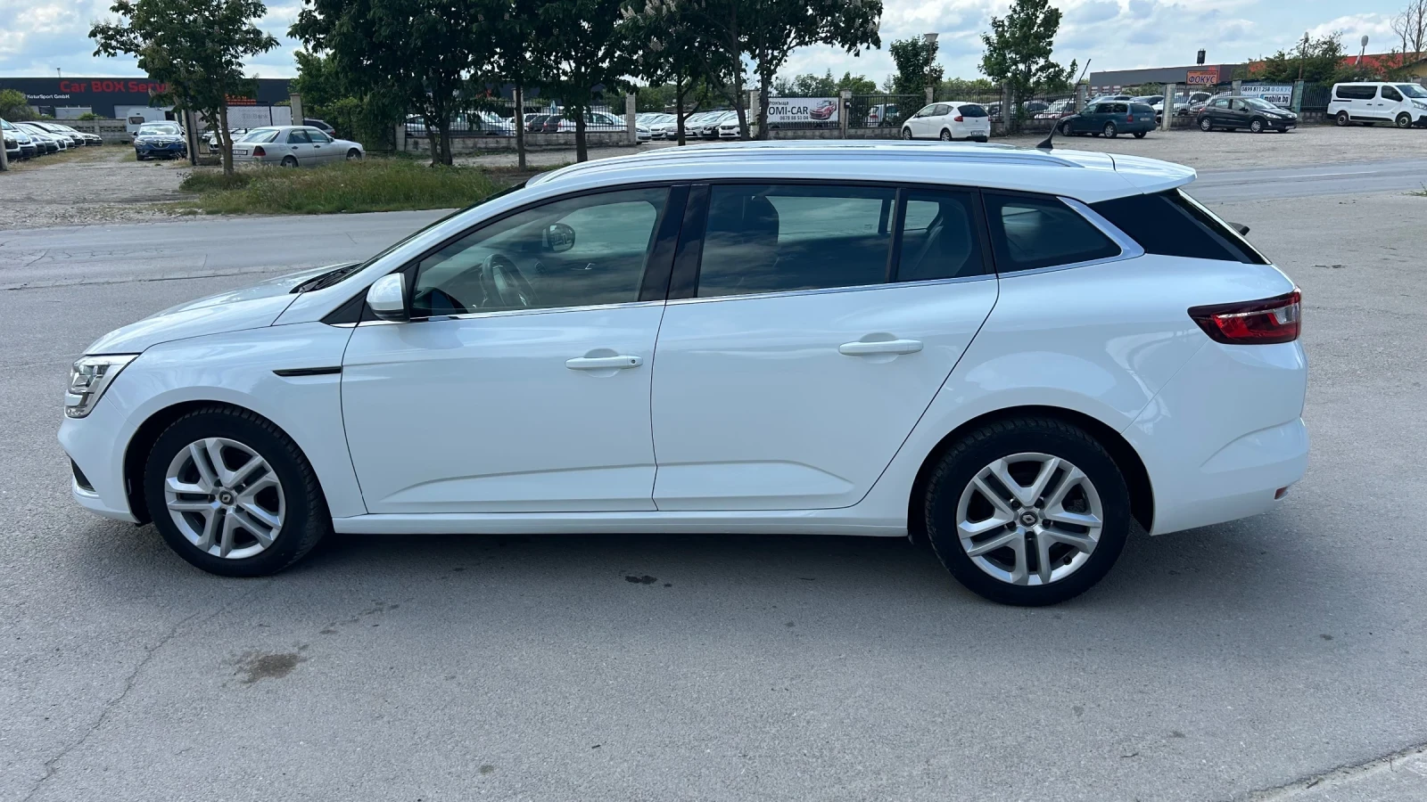Renault Megane 1.5dci Швейцария, снимка 7 - Автомобили и джипове - 54697516