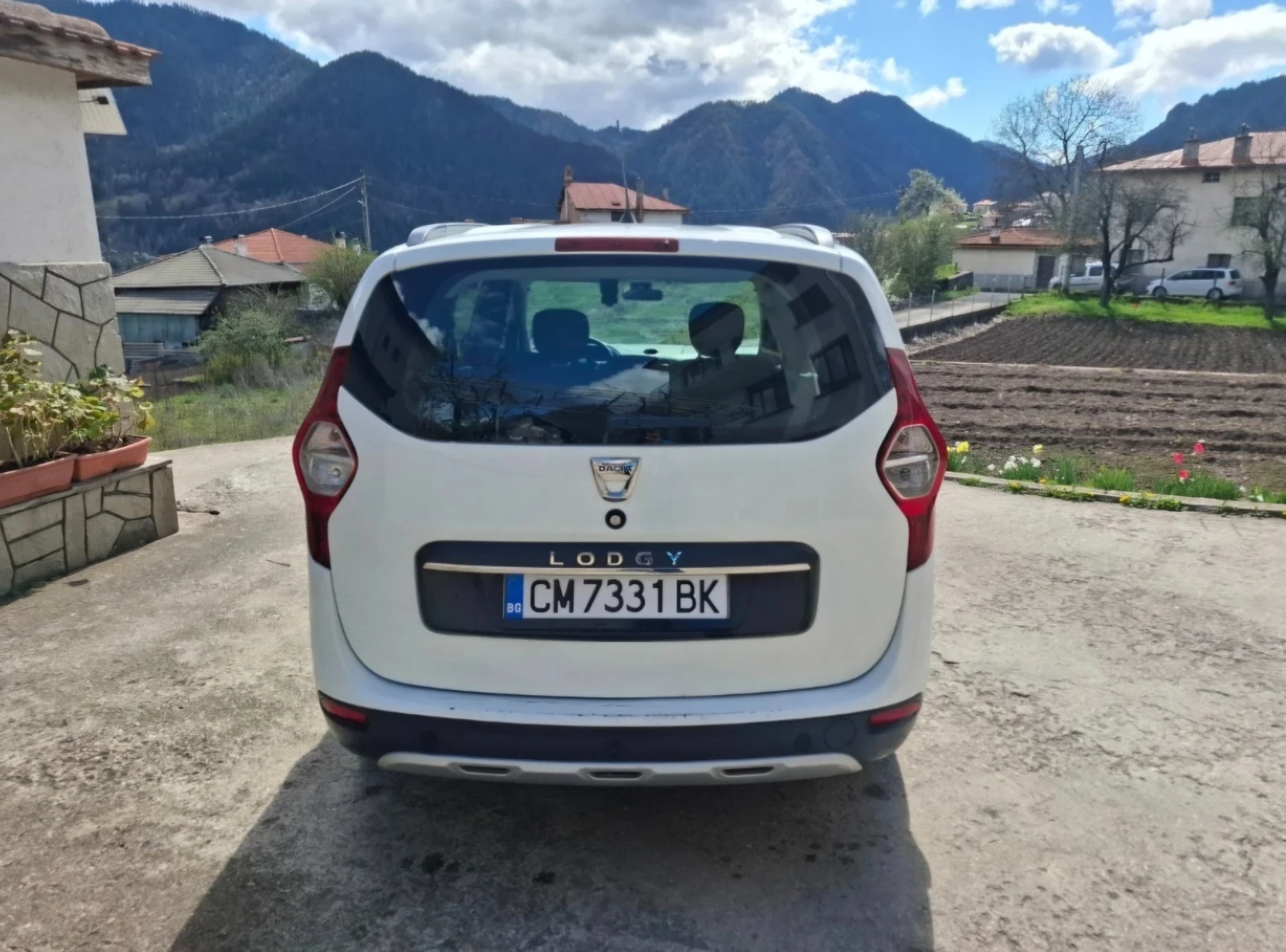 Dacia Lodgy Stepwey 7 места, снимка 3 - Автомобили и джипове - 55163451