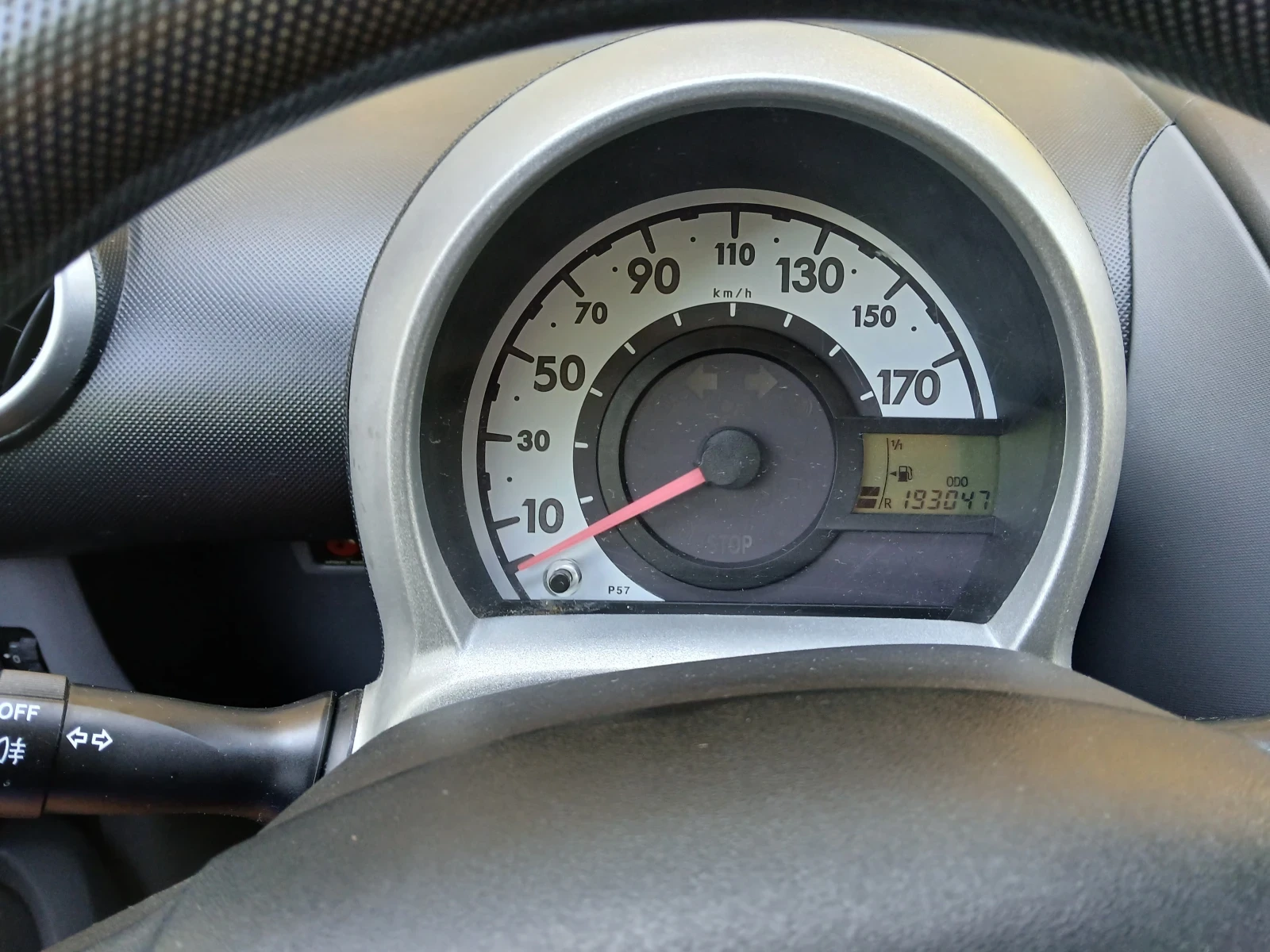 Toyota Aygo 1000, снимка 8 - Автомобили и джипове - 55202004