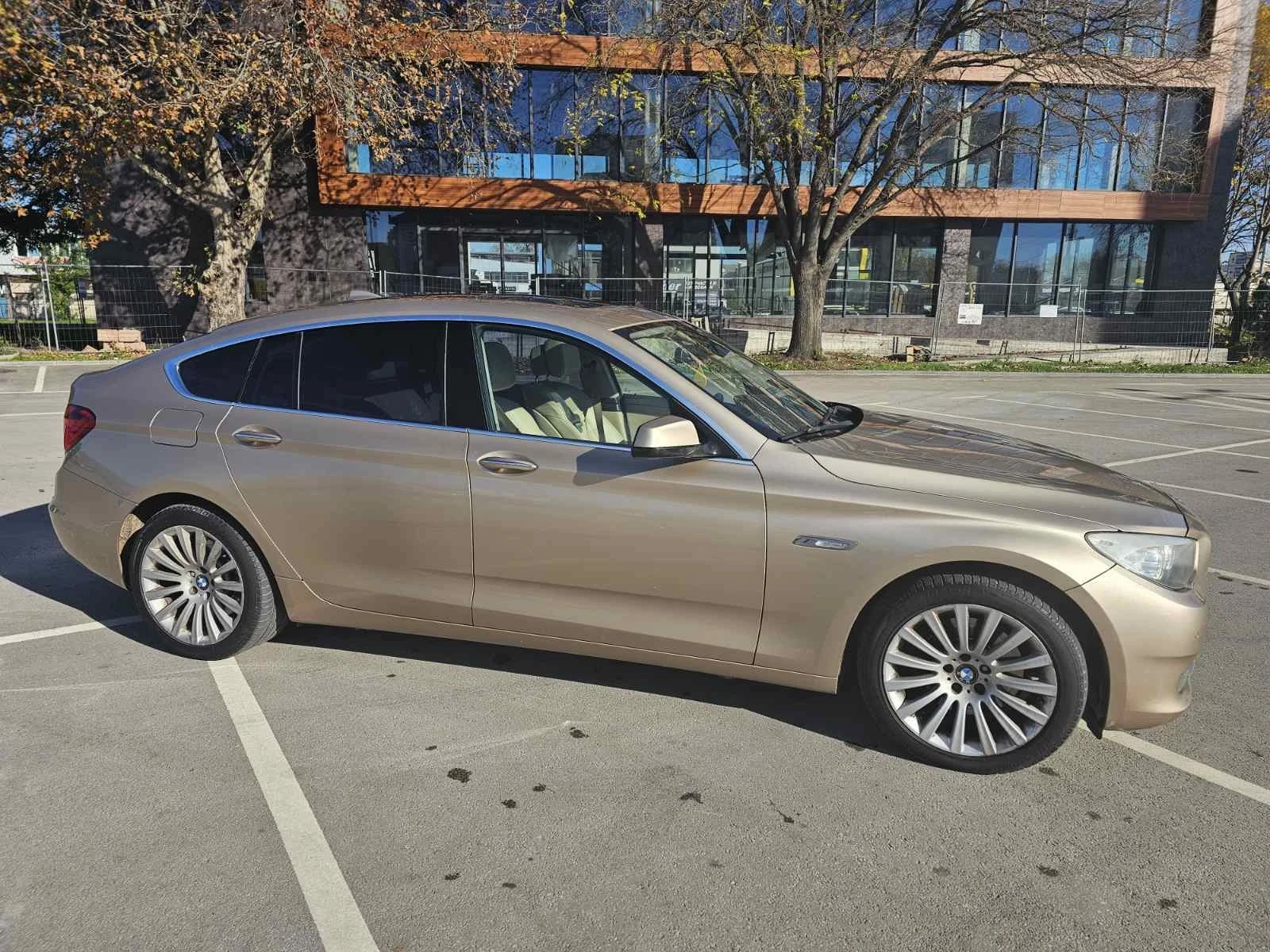 BMW 5 Gran Turismo 530 xdrive, снимка 5 - Автомобили и джипове - 55235569