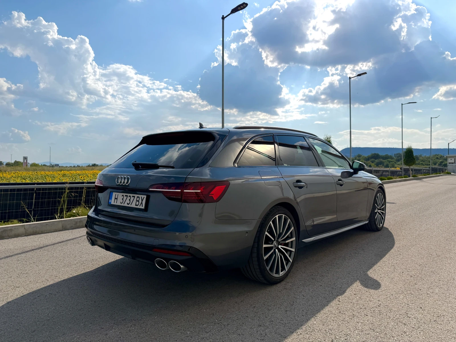 Audi S4, снимка 2 - Автомобили и джипове - 55531582