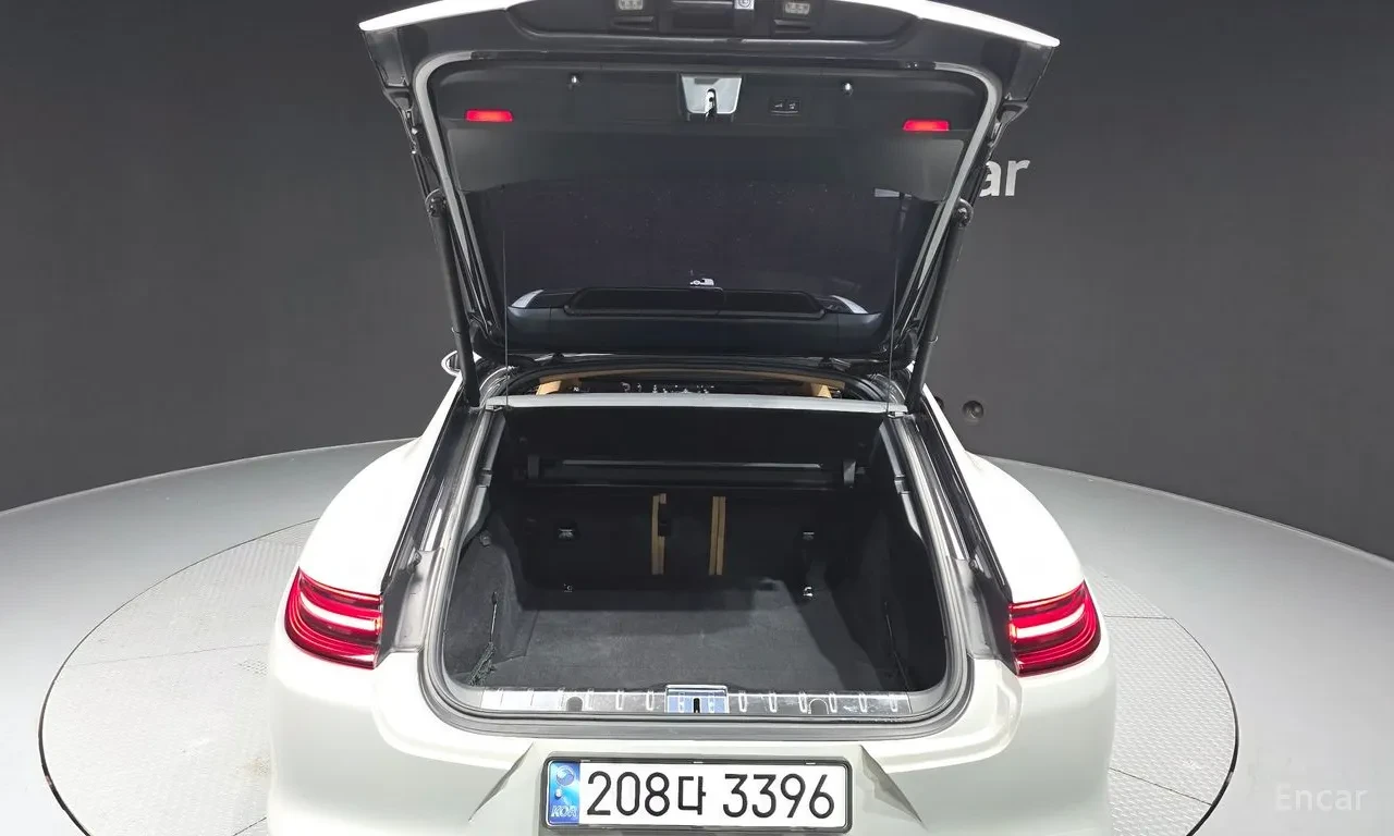 Porsche Panamera, снимка 16 - Автомобили и джипове - 55541858