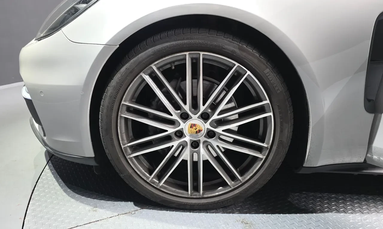 Porsche Panamera, снимка 17 - Автомобили и джипове - 55541858