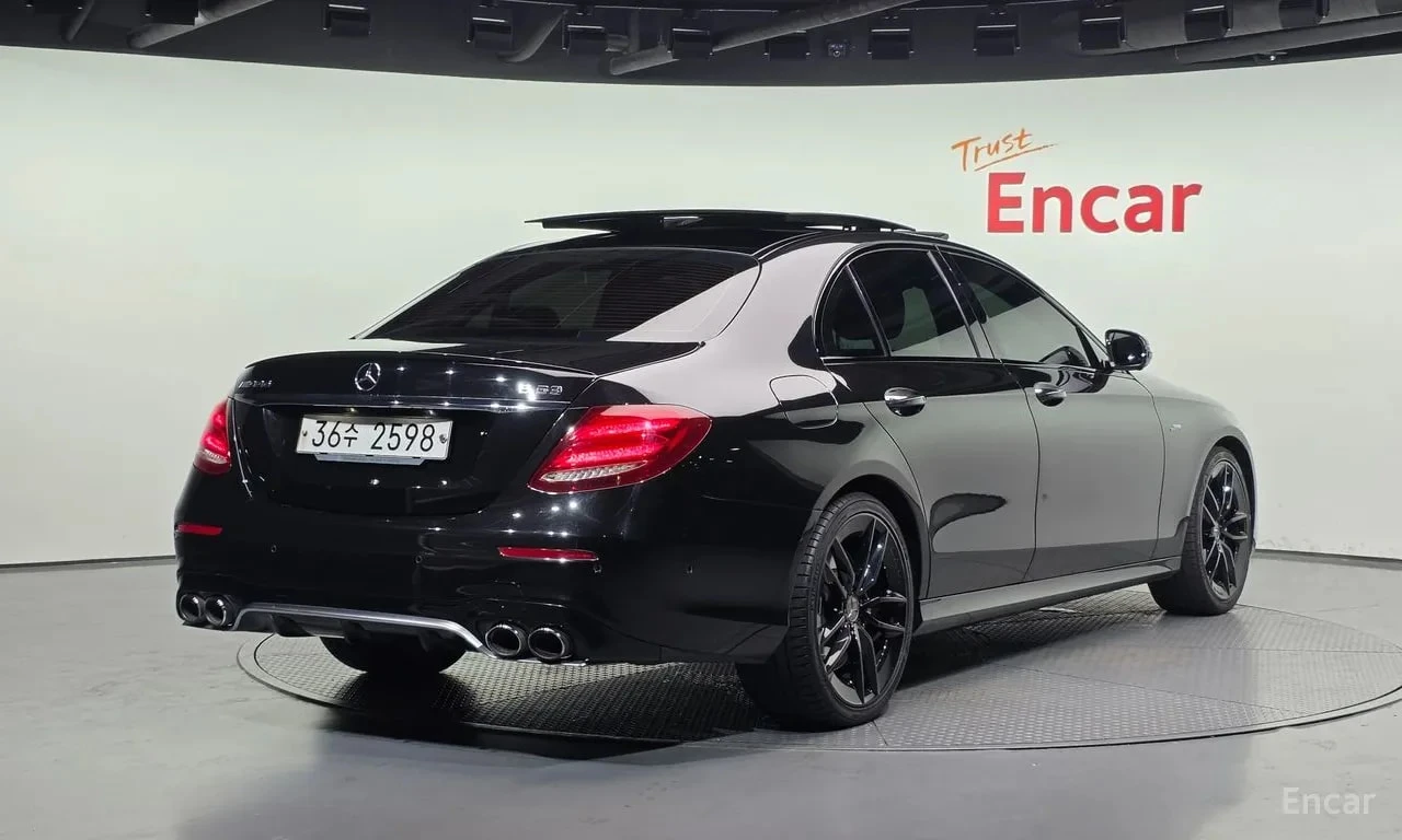 Mercedes-Benz E 53 AMG 4MATIC+ /ХЕДЪП/ДИСТР/360 КАМ/ОБДУХ/3D BURMASTER/, снимка 2 - Автомобили и джипове - 55951286
