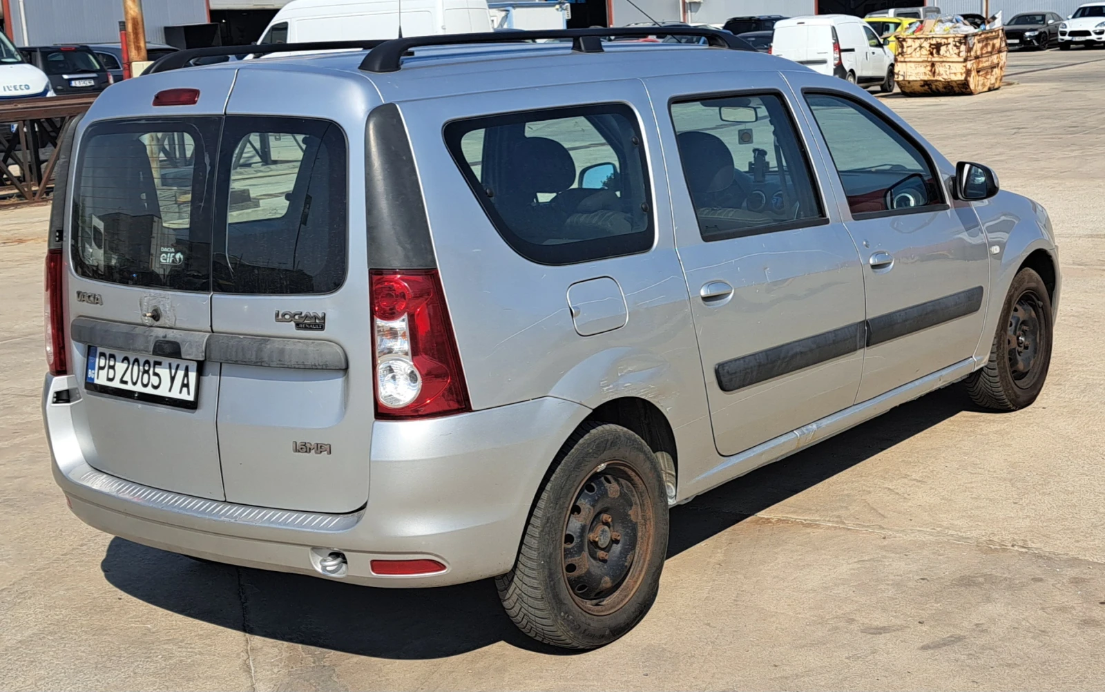 Dacia Logan 1.5 DCI, снимка 3 - Автомобили и джипове - 56038371