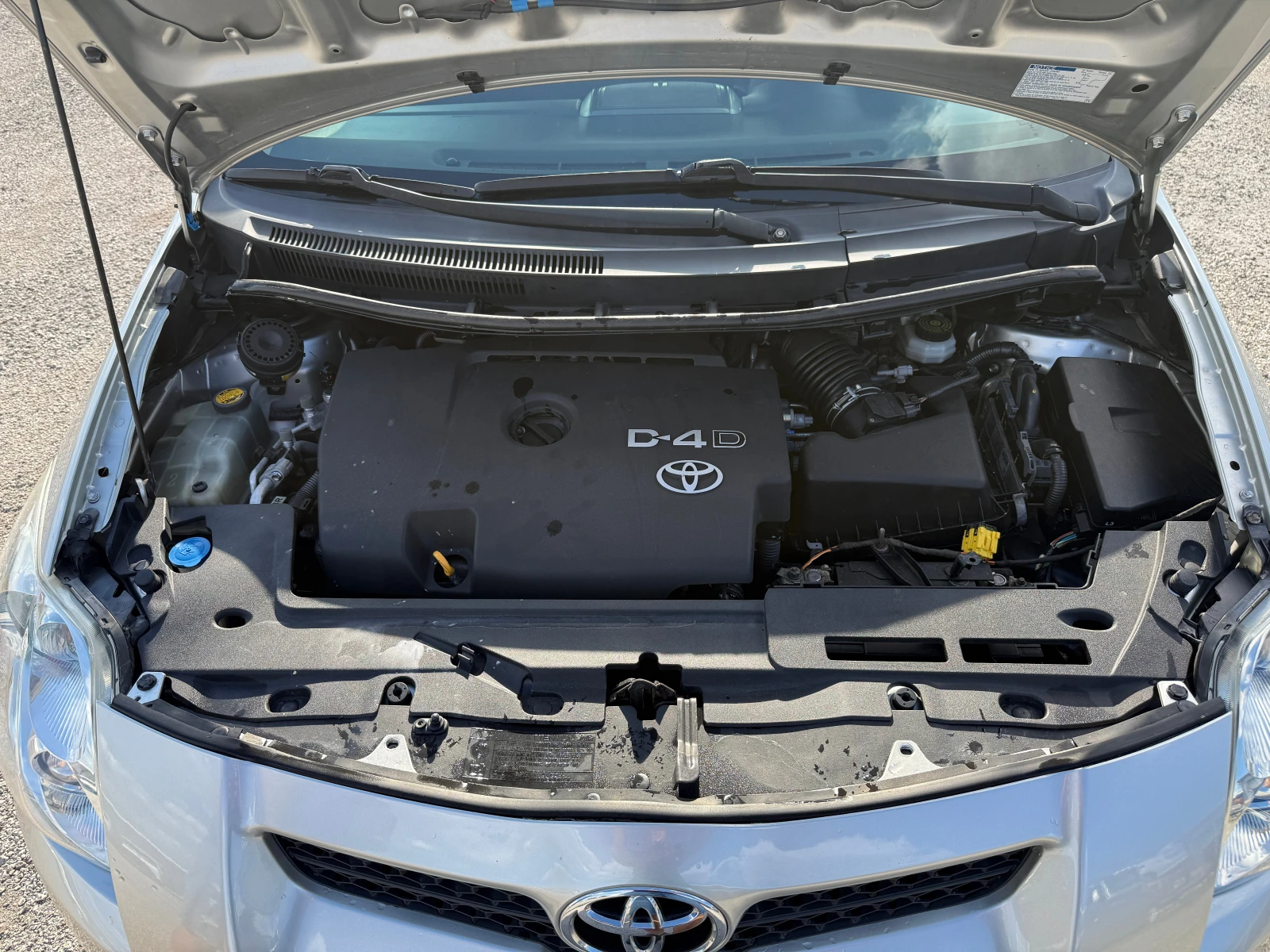 Toyota Auris 2.0d4d-������-�����������-����-����������-�� ����� | Mobile.bg � ����������� 17