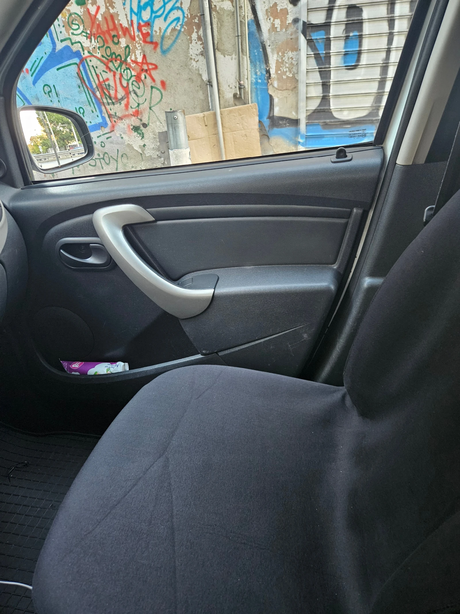 Dacia Sandero, снимка 3 - Автомобили и джипове - 56126450