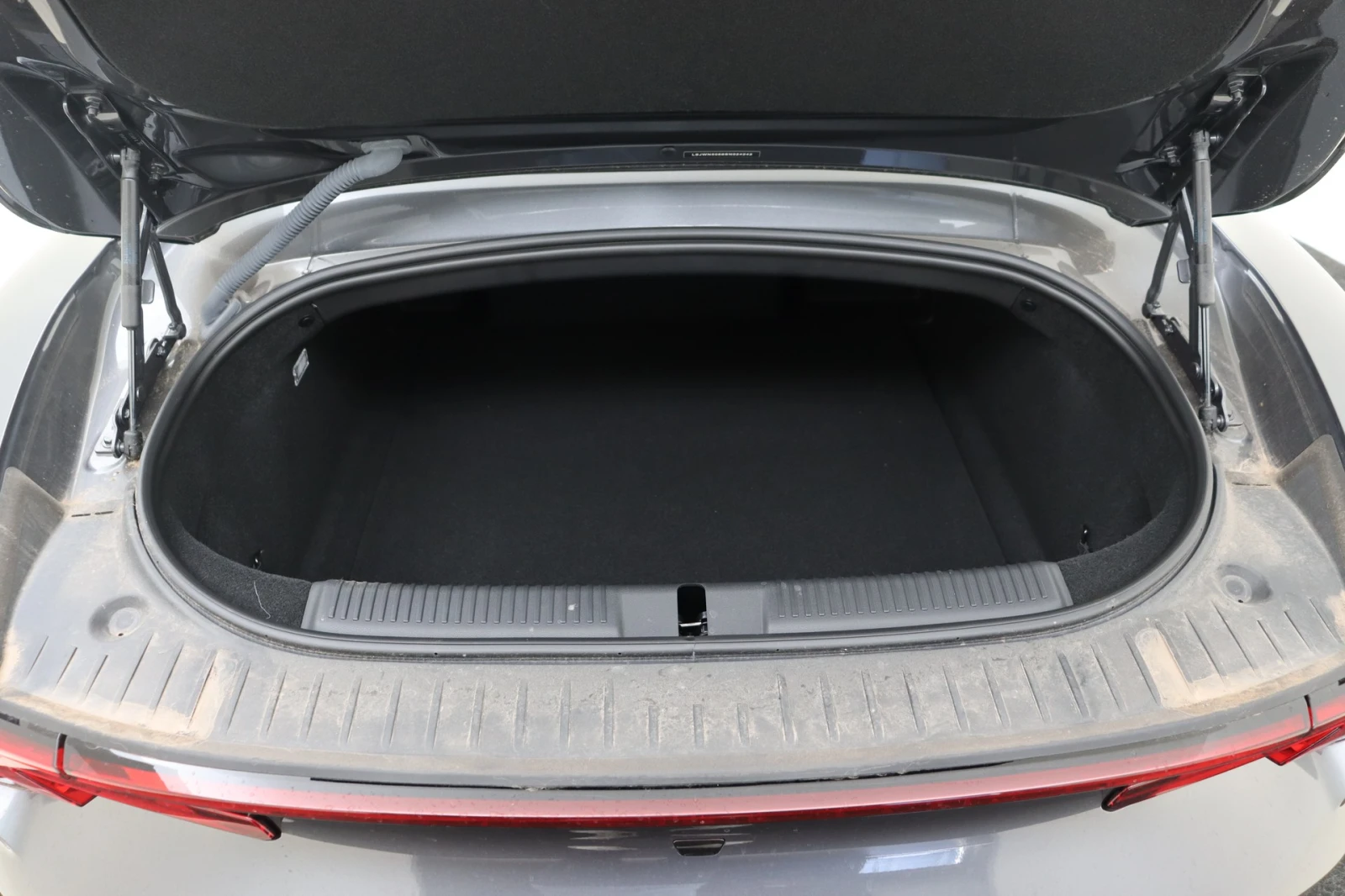 Mg Cyberster Trophy Extended Range BOSE Leather Navi LED | Mobile.bg � ����������� 7
