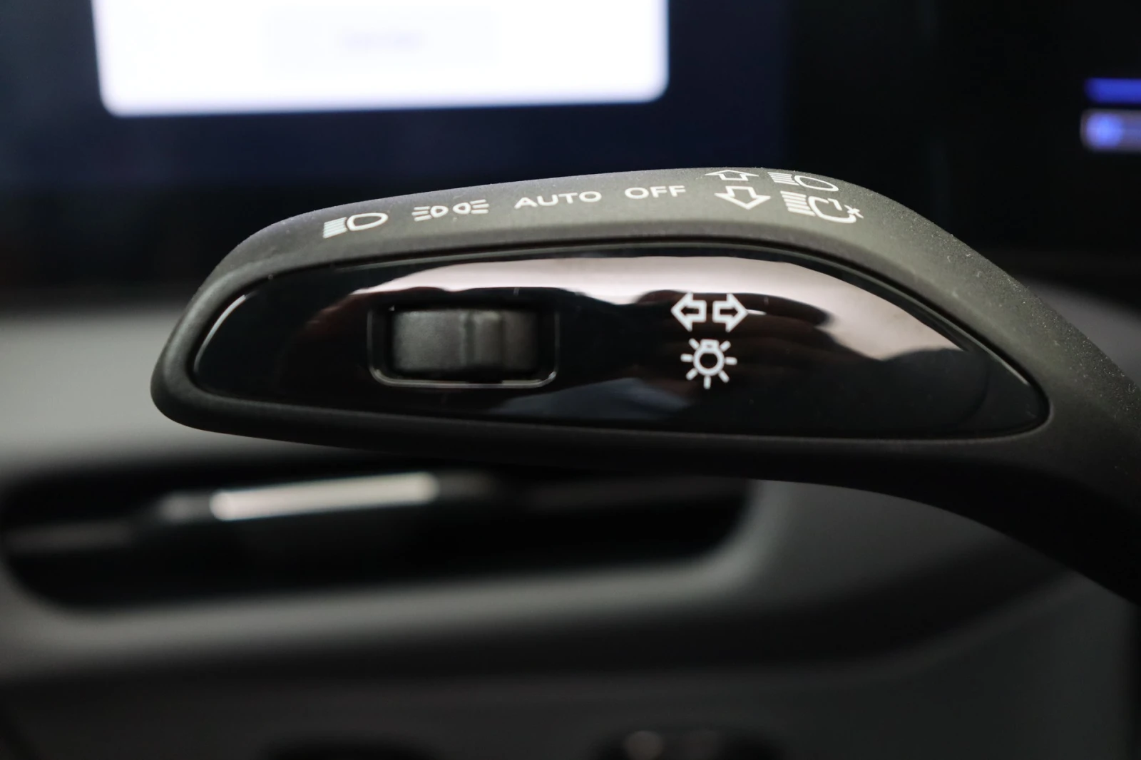 Mg Cyberster Trophy Extended Range BOSE Leather Navi LED | Mobile.bg � ����������� 10