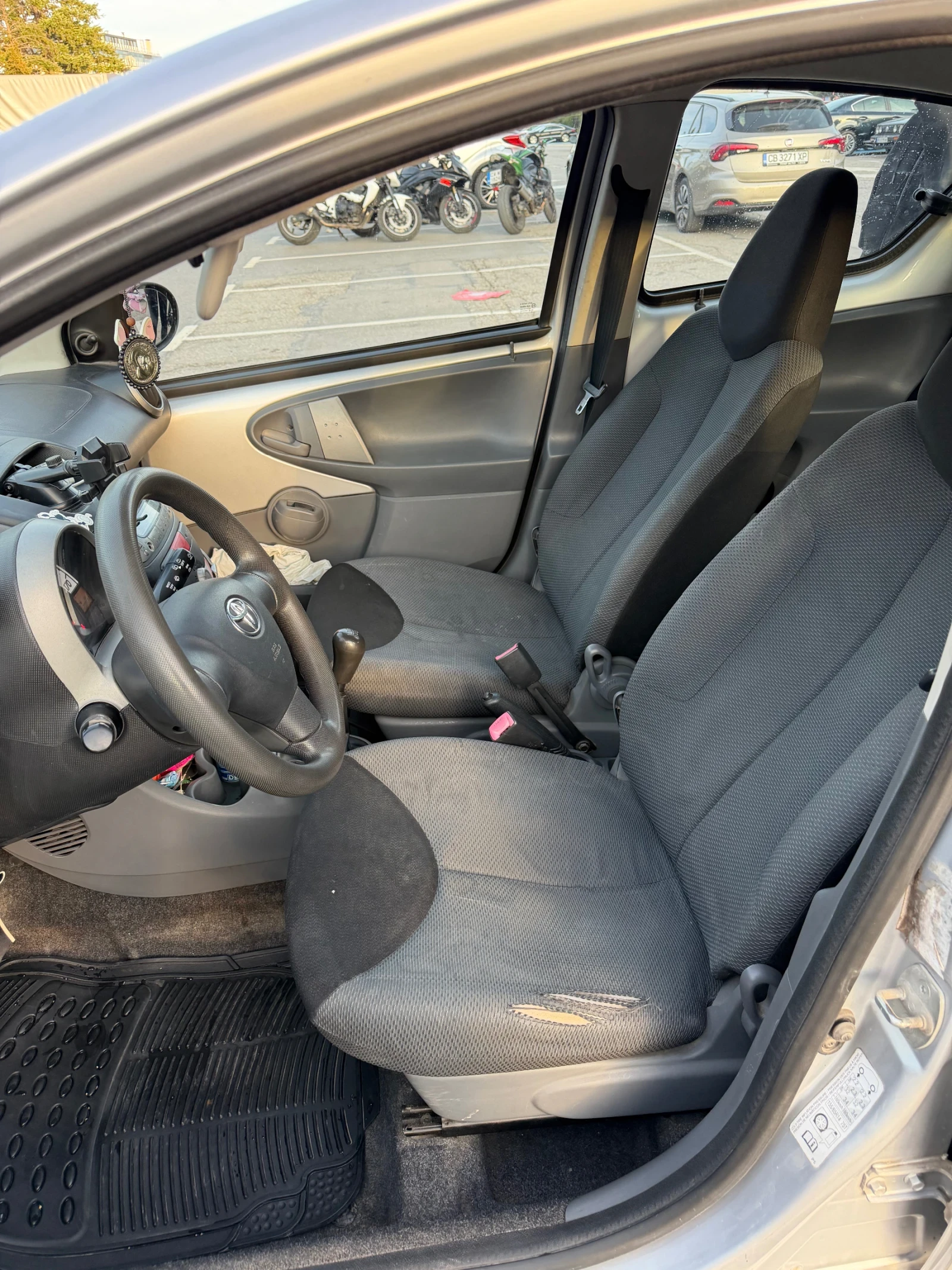 Toyota Aygo, снимка 10 - Автомобили и джипове - 56331651