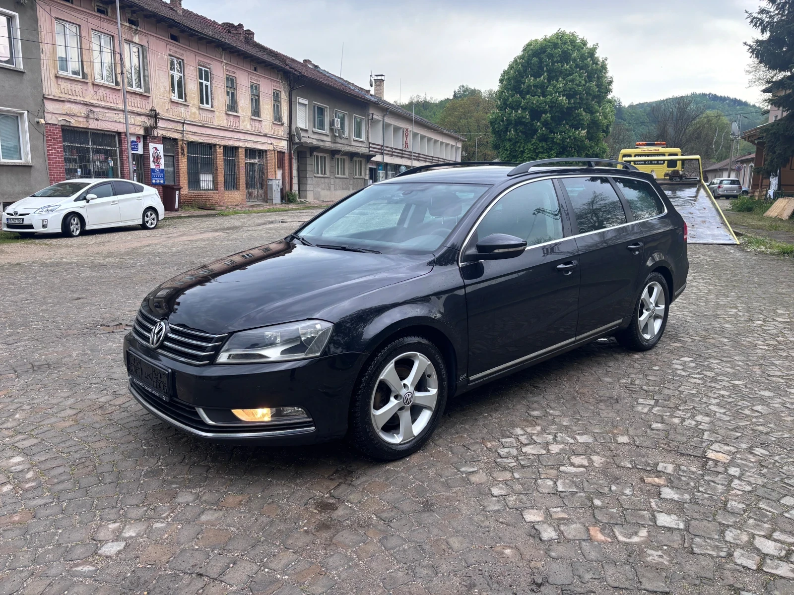 VW Passat 1.6 105кс, снимка 2 - Автомобили и джипове - 56619545