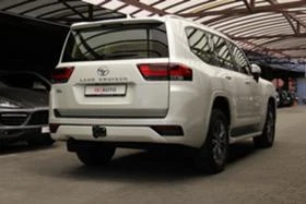 Toyota Land cruiser 300 3.5 BiTurbo /Монитори/Обдухване/Наличен!!!, снимка 6