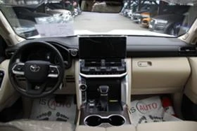 Toyota Land cruiser 300 3.5 BiTurbo ///!!! | Mobile.bg    17