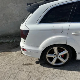 Audi Q7 bug Sline, снимка 9