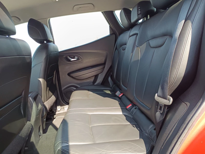 Renault Kadjar 1.6dCi 130 к.с.  4x4   , снимка 16 - Автомобили и джипове - 52089717