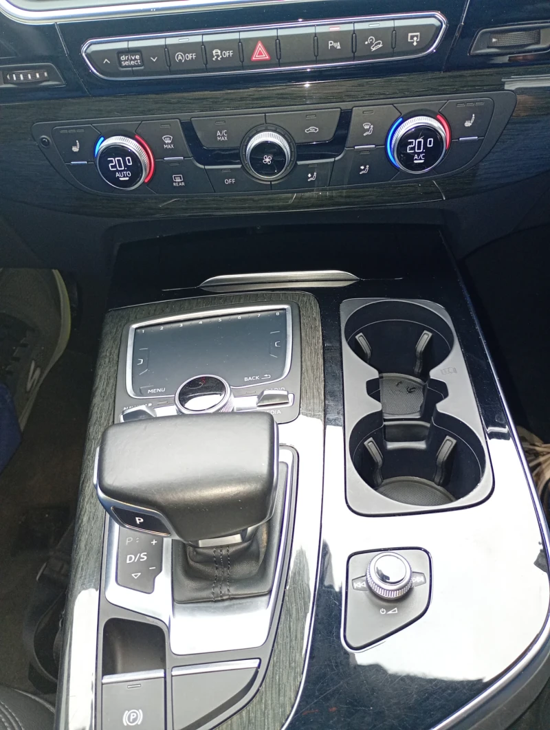 Audi Q7, снимка 16 - Автомобили и джипове - 52324962