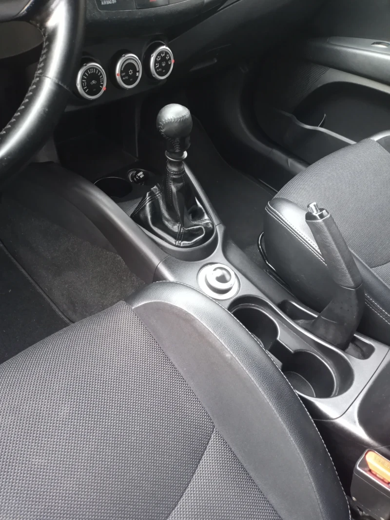 Citroen C-Crosser 2.2HDI4X4 6+ 1М, снимка 14 - Автомобили и джипове - 52650453