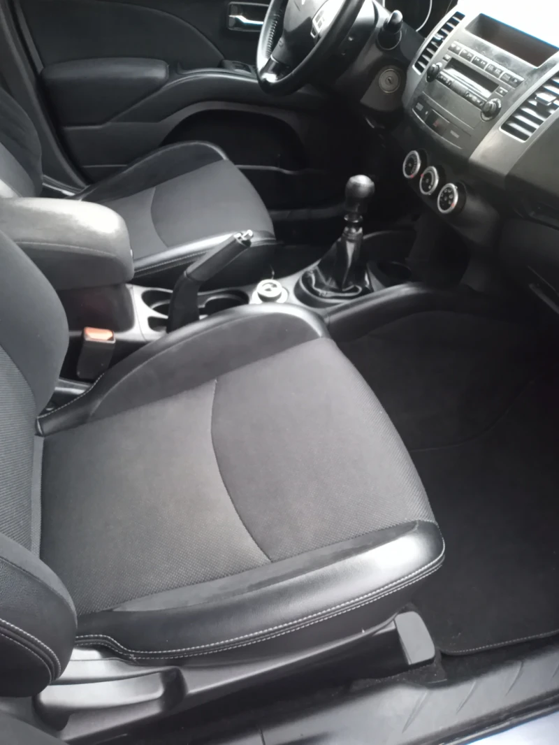 Citroen C-Crosser 2.2HDI4X4 6+ 1М, снимка 13 - Автомобили и джипове - 52650453