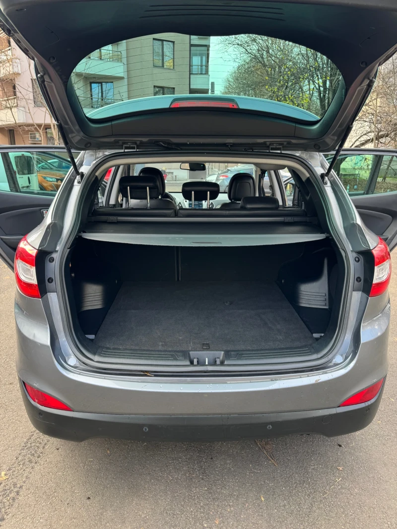Hyundai IX35, снимка 9 - Автомобили и джипове - 52696412