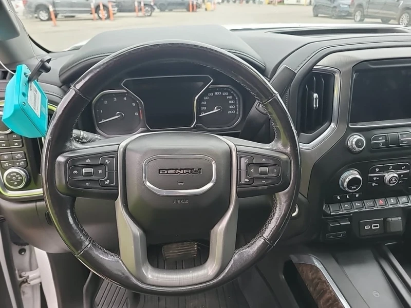Gmc Sierra * DENALI CREW CAB STD BED * CARFAX * БЕЗ ПЪРВОНАЧА, снимка 12 - Автомобили и джипове - 52723526