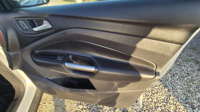 Ford Kuga 2.0 TDCI TITANIUM НАВИГАЦИЯ КЕЙЛЕС ЛИЗИНГ ВИДЕО , снимка 7 - Автомобили и джипове - 52817553