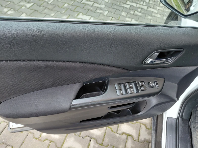 Honda Cr-v 1.6D* NAVI* FACE* TOP* , снимка 8 - Автомобили и джипове - 52908677