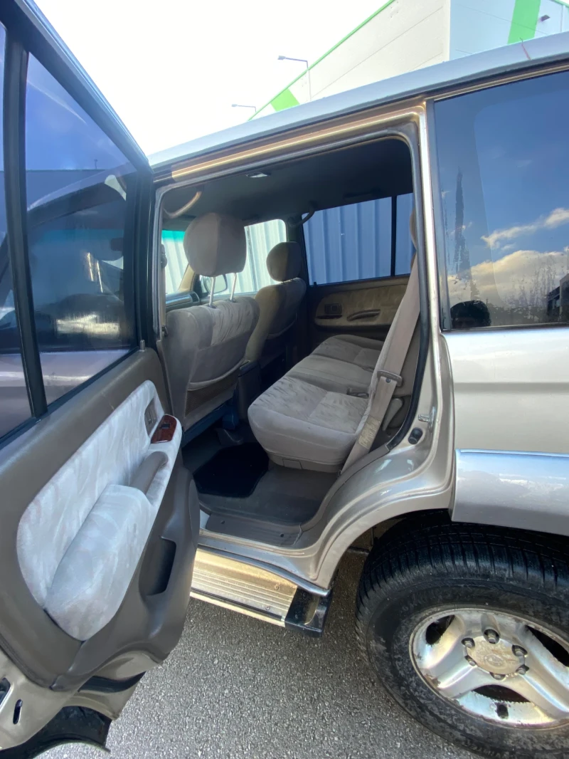 Toyota Land cruiser, снимка 9 - Автомобили и джипове - 53036561