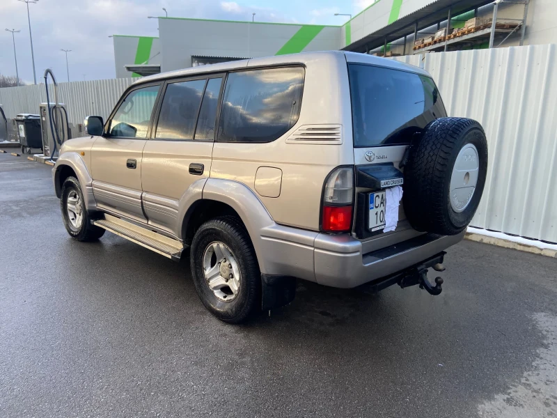 Toyota Land cruiser, снимка 4 - Автомобили и джипове - 53036561