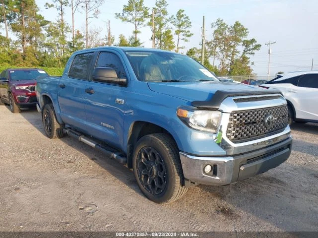 Toyota Tundra SR5 AWD, снимка 1 - Автомобили и джипове - 47707105