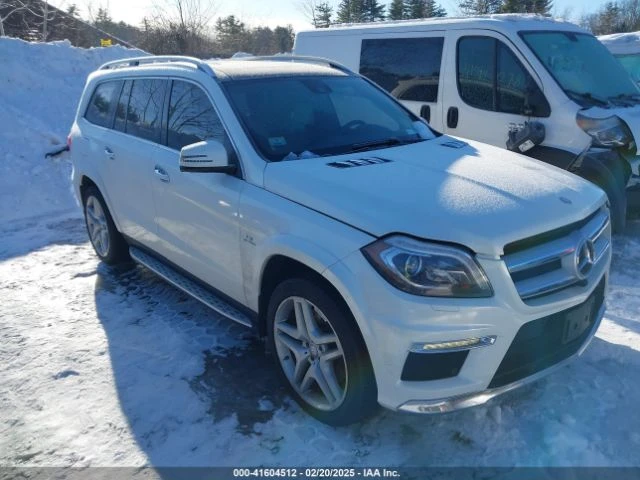 Mercedes-Benz GL 500 AMG* PACK* 4MATIC* ПОДГРЕВ* КАМЕРА* 3TV* МАСАЖ* КЕ, снимка 1 - Автомобили и джипове - 49315918