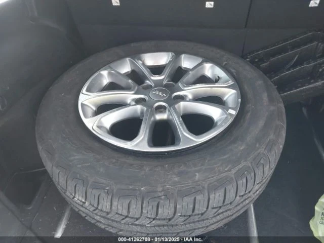 Jeep Grand cherokee, снимка 13 - Автомобили и джипове - 49506436