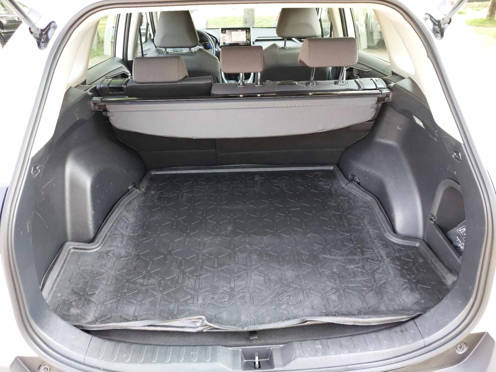 Toyota Rav4 2, 5i HYBRID 222ps | Mobile.bg   14