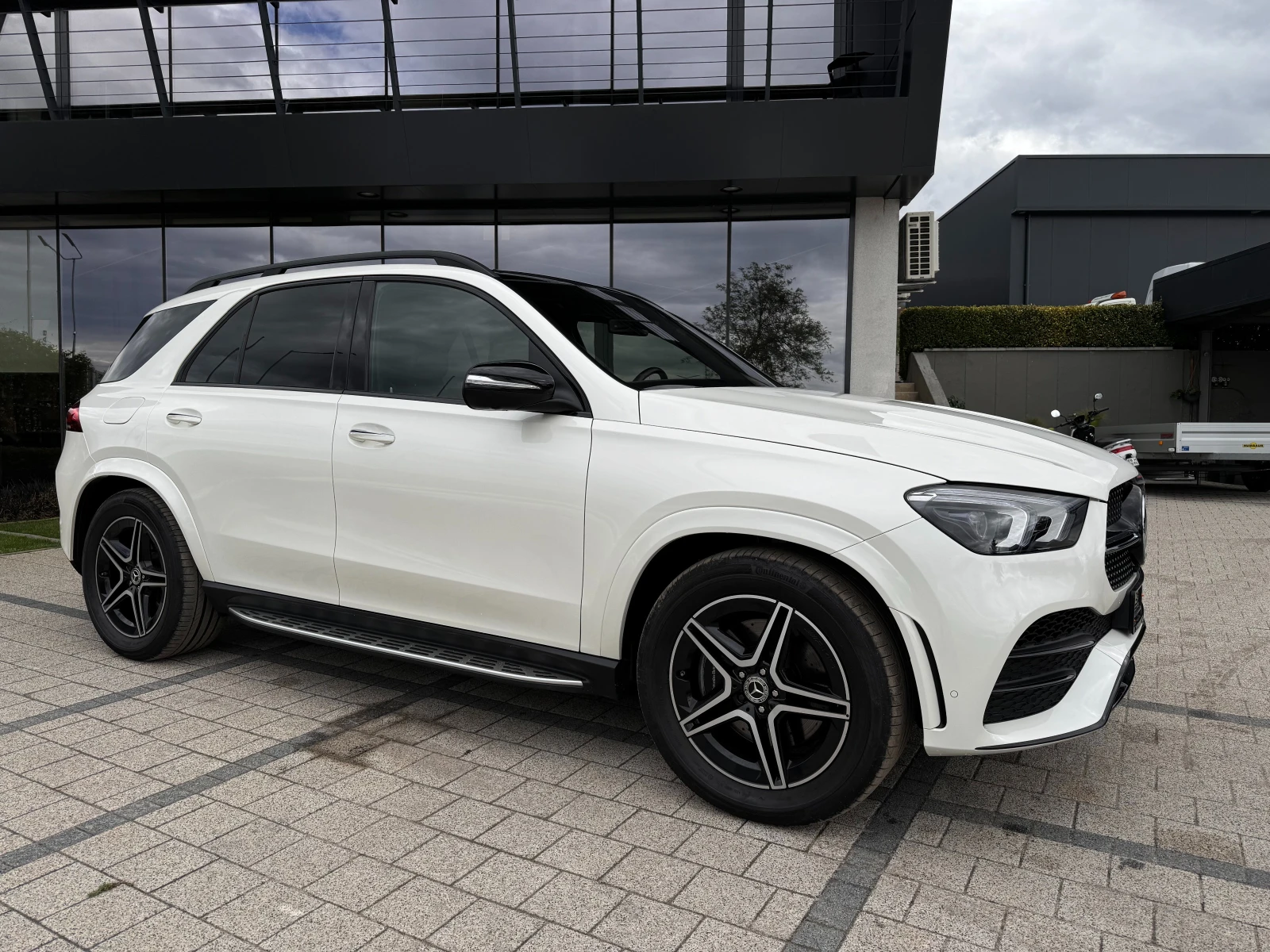 Mercedes-Benz GLE 400 d 4matic AMG Manufaktur 7-местен Airmatic - изображение 2