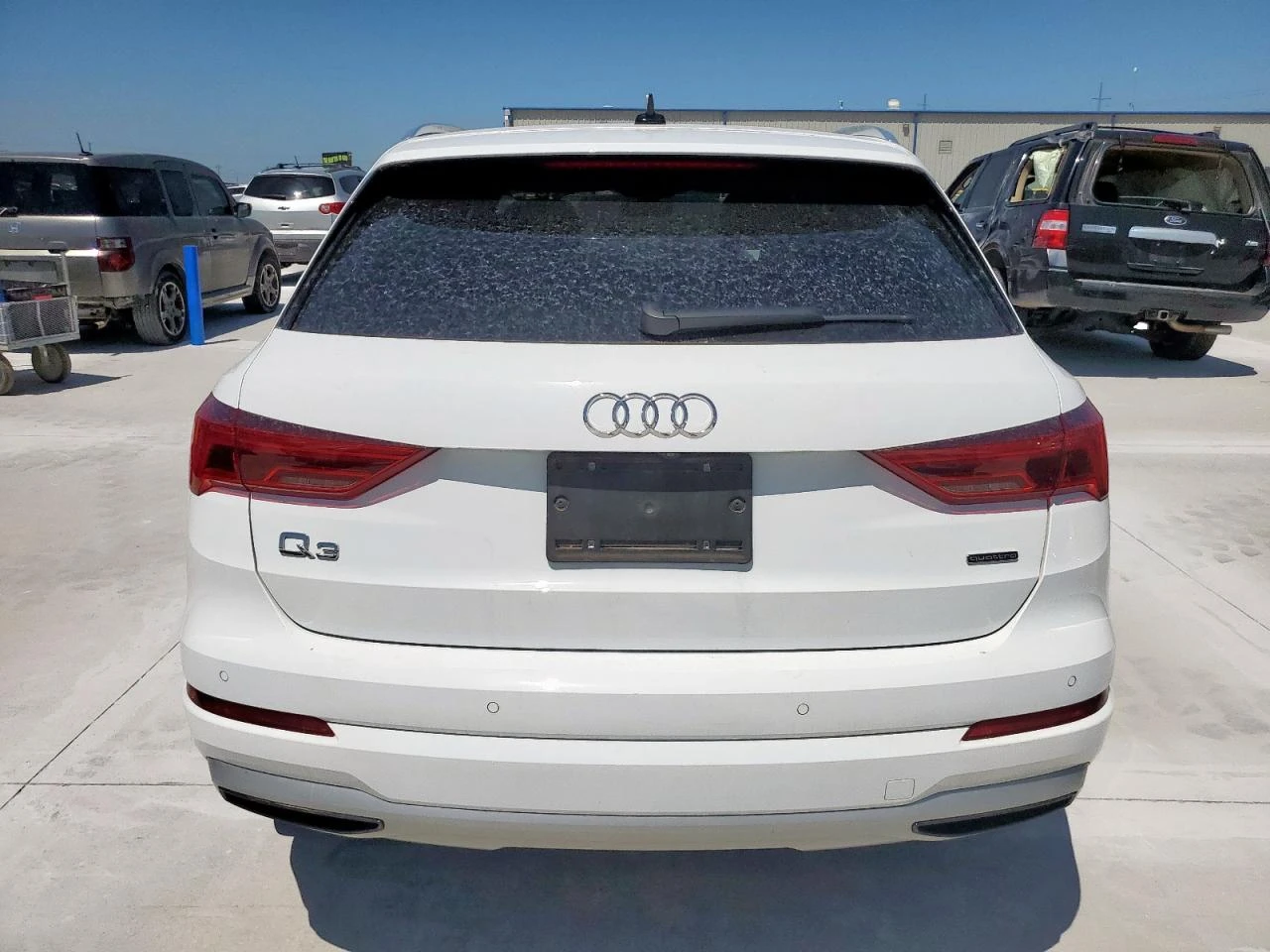 Audi Q3  - изображение 3