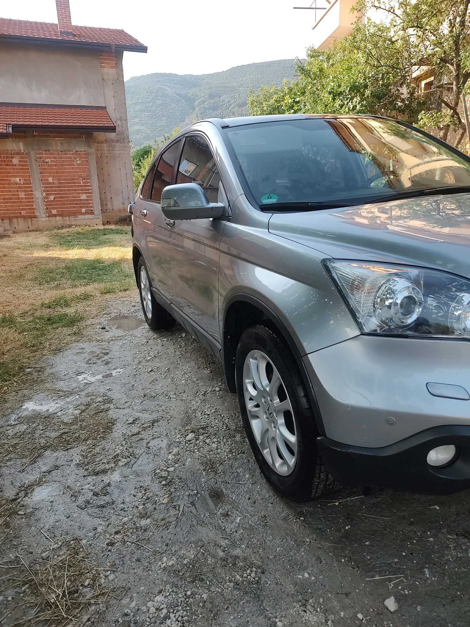 Honda Cr-v 2.0 150кс. Автоматик 4х4 - изображение 2
