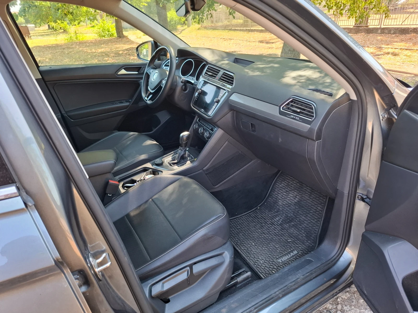 VW Tiguan R-Line - изображение 8
