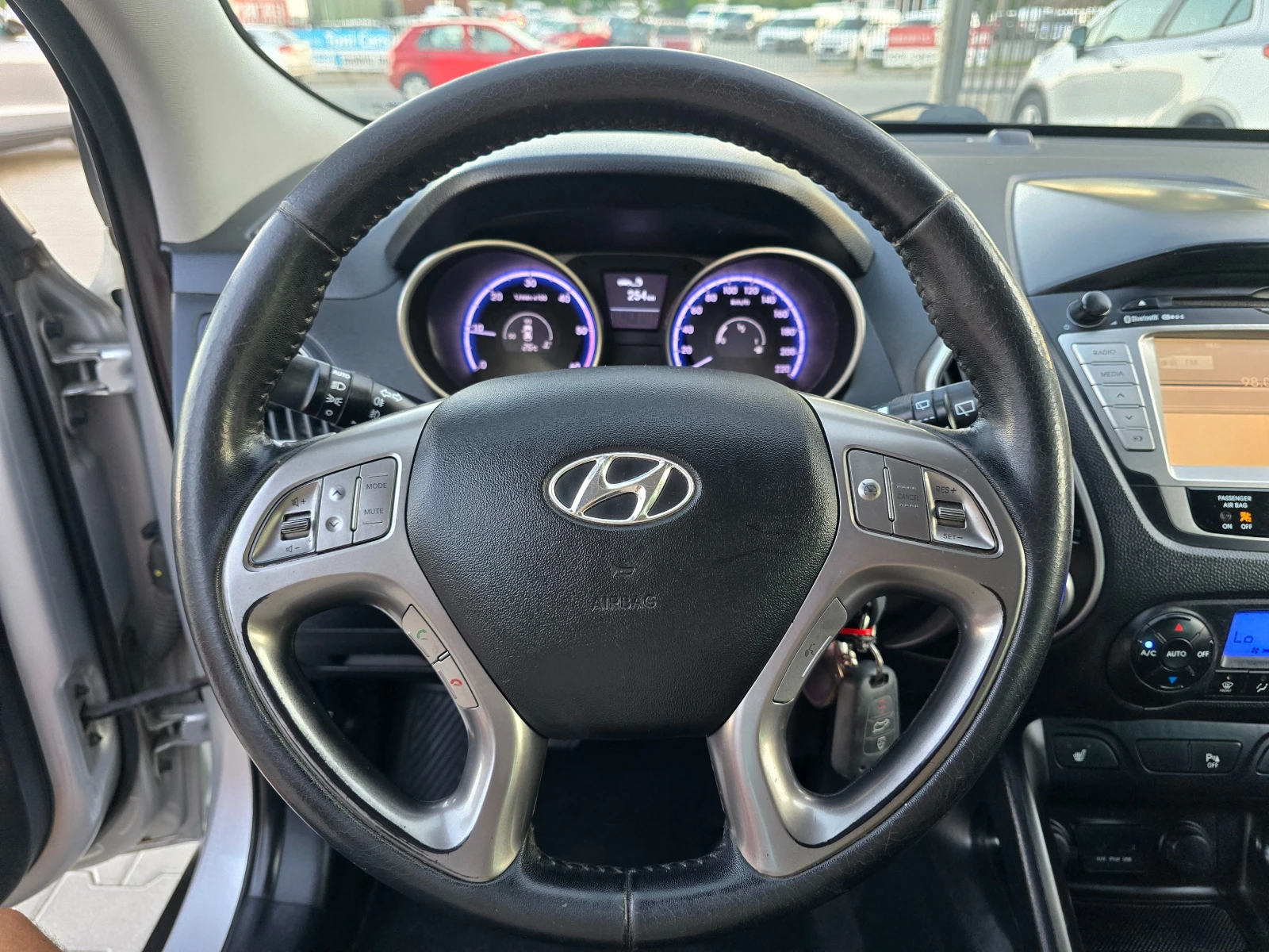 Hyundai IX35 2.0CRDI, Камера, Кожа, Нави, Подгрев! - изображение 8