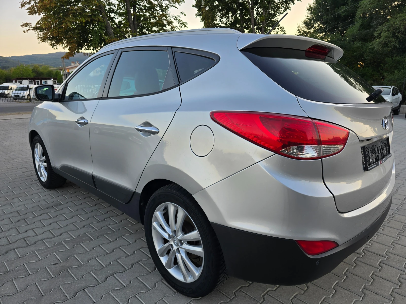Hyundai IX35 2.0CRDI, Камера, Кожа, Нави, Подгрев! - изображение 4