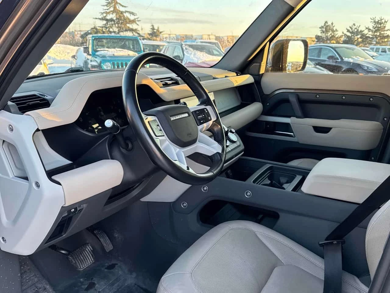 Land Rover Defender * SE * PANO* ПОДГРЕВ* KEYLESS*  - изображение 5