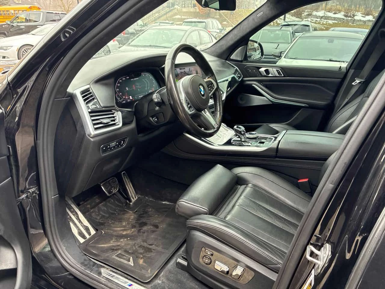 BMW X5 M50i | DISTRONIC| LASERLIGHT| SWAROWSKI| CARFAX - изображение 7